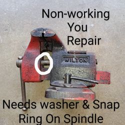 Vintage Wilton (Non-working) 4" Bench Vise (Needs Washer And Snap Ring On Spindle) You Repair