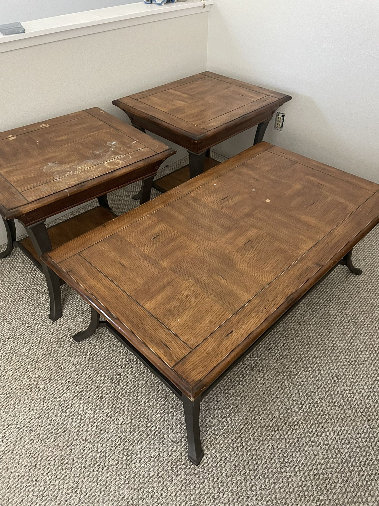 Coffee Table & Side Tables