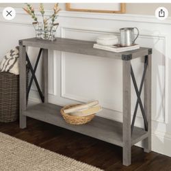 Console Table / Entryway Table – Great Condition