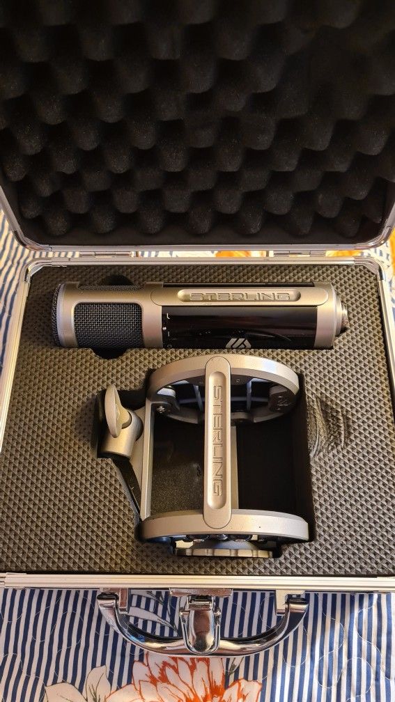 Microphone