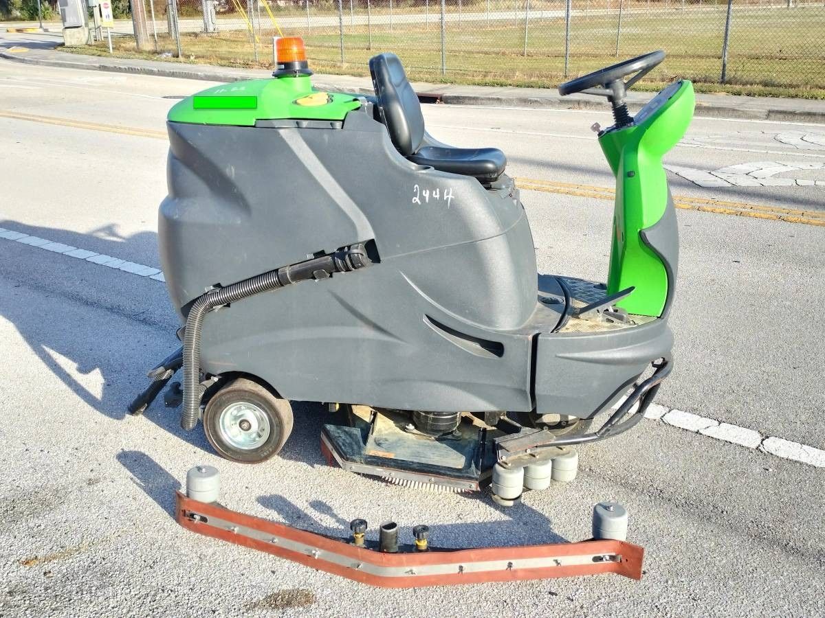 IPC Eagle Gansow CT230 Automatic Ride-On Floor Scrubber Cleaner Sweeper Vacuum