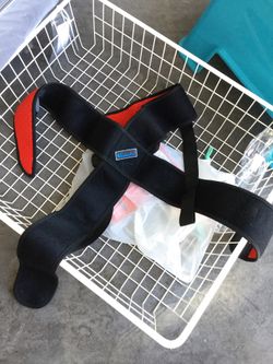 5.Back straight adjust.