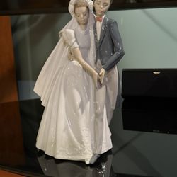 Nao by Lladro Wedding Couple 