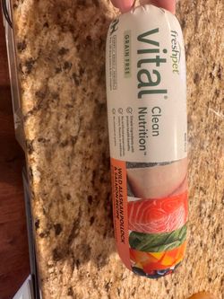 Freshpet Vital Grain Free Wild Alaskan Pollock & Salmon Dog Food