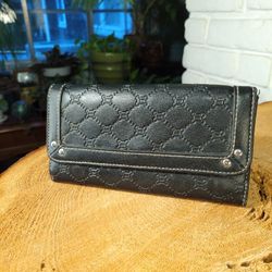 Embossed Pattern Wallet
