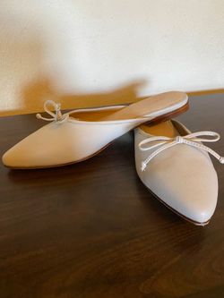 Pointed mule size 7