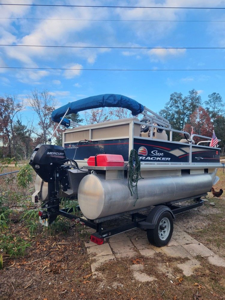 16ft Pontoon