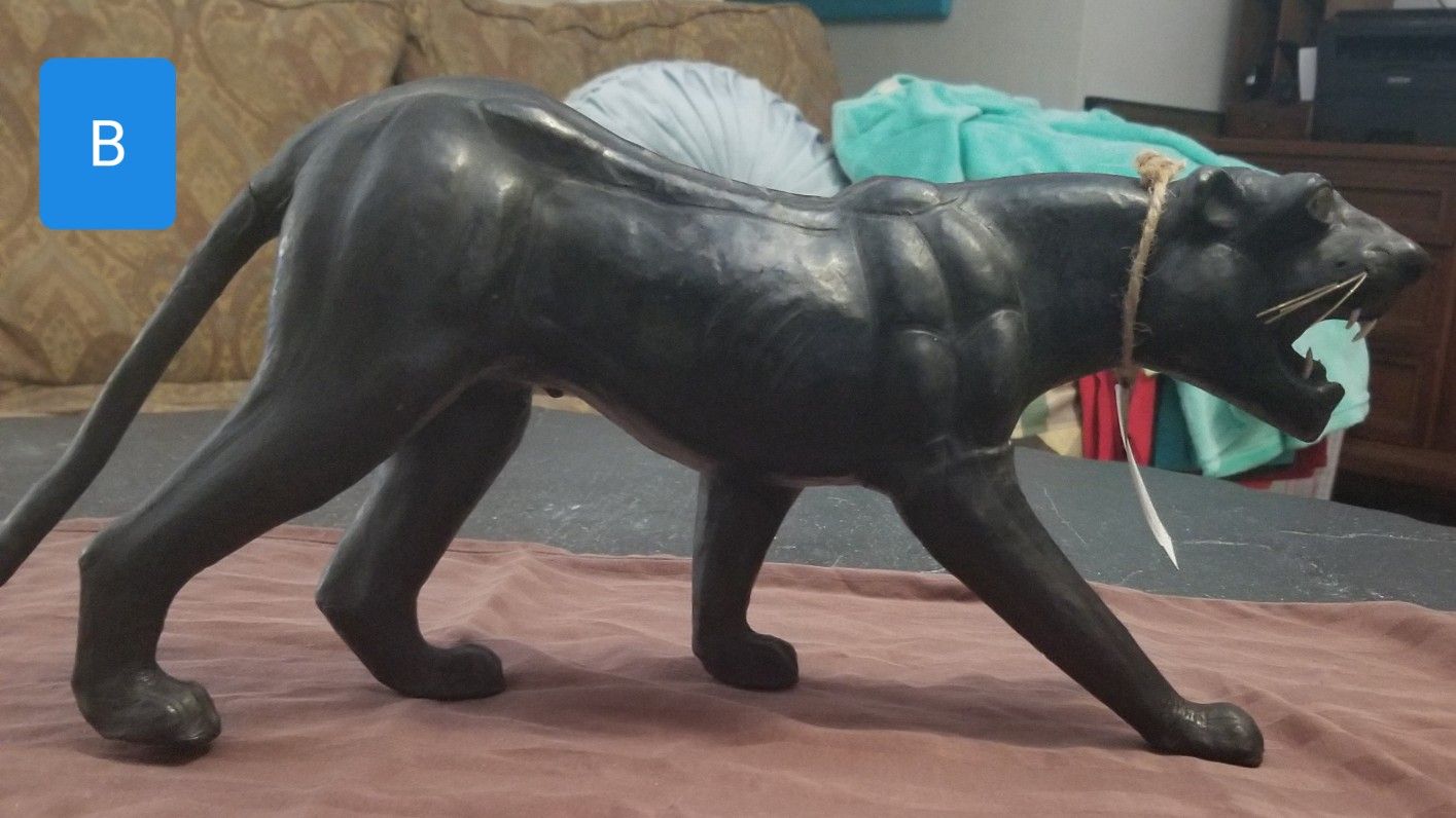 VINTAGE LATE 20TH CENTURY Handmade Big Panther / Chittah Leather Figurine - HANDCRAFTED SHOWPIECE -