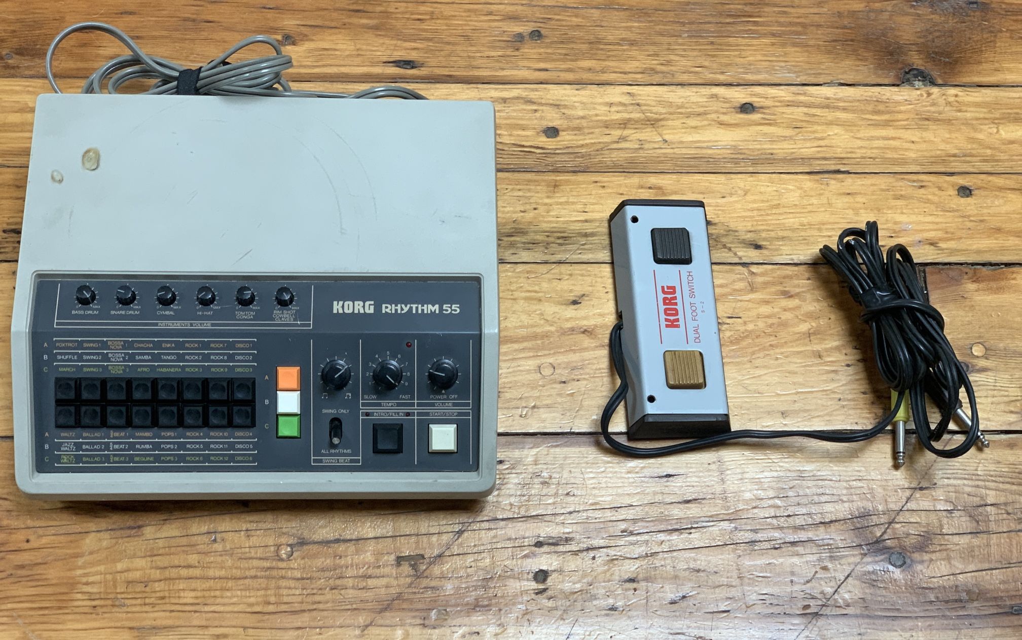 Korg Rhythm 55 drum machine 80's