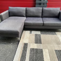 Sectional Couch!! Delivery Available 🚚! Dimensions: 95” Length x 28” Height x 35”Depth( 62” Depth Longer Section)