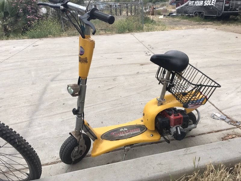 Salorr HS-3101 two-stroke portable gas scooter