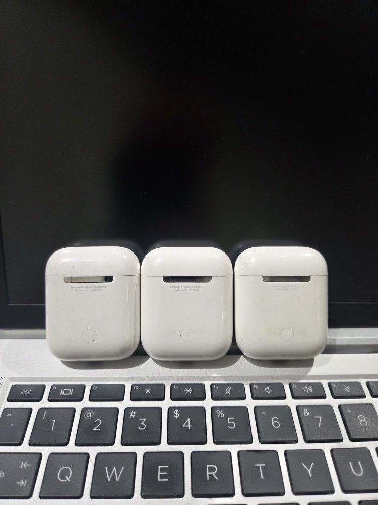 Apple Airpods Bundle