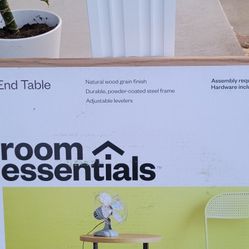 Room Essentials End Table
