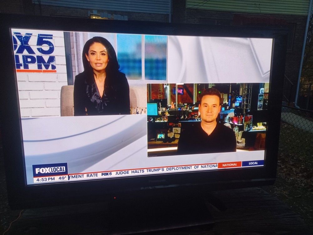 50"PANASONIC 1080P TV WITH ROKU REMOTE AND HDMI PORTS $150 FINAL PRICE 