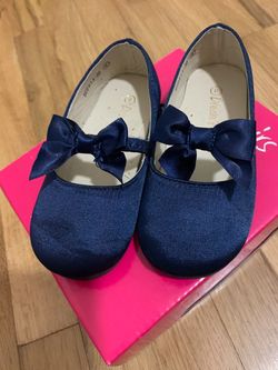 Size 6 Toddler Navy Blue Shoes With Bow Used Only Once