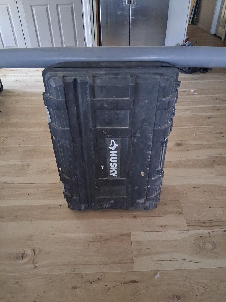 Tool Box With Wheels