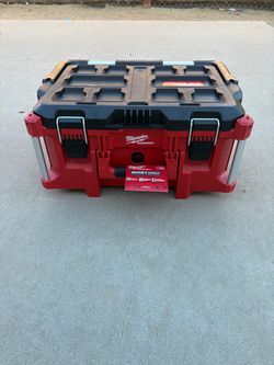 Milwaukee Packout Large Tool Box 48-22-8425