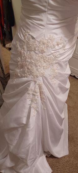 White Strapless Wedding Gown