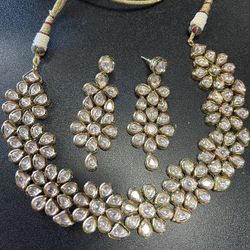 Kundan Choker 