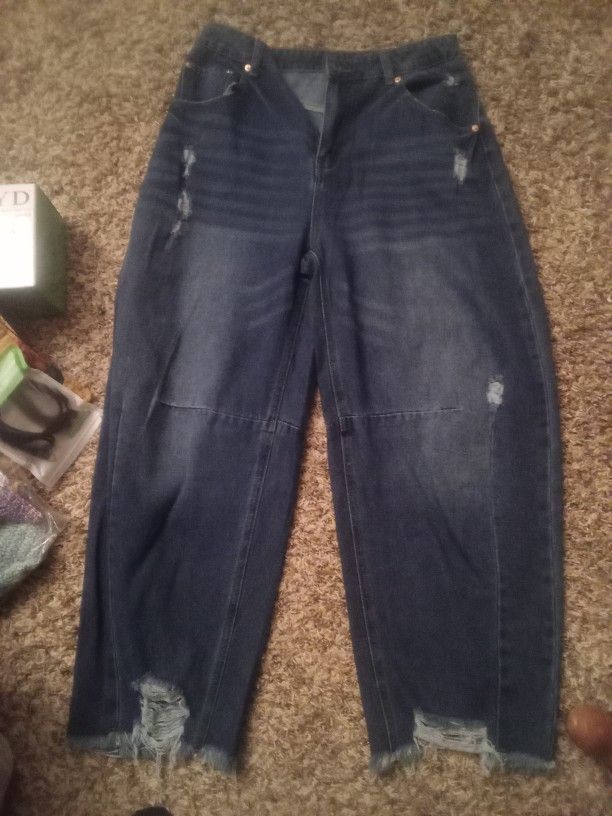 New Womens Old Navy 90s Baggy Jean w/Distressed Design Sz 6