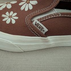 Woman's Vans Slip On Shoes 
