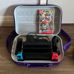 Nintendo switch W/ Carrying Case