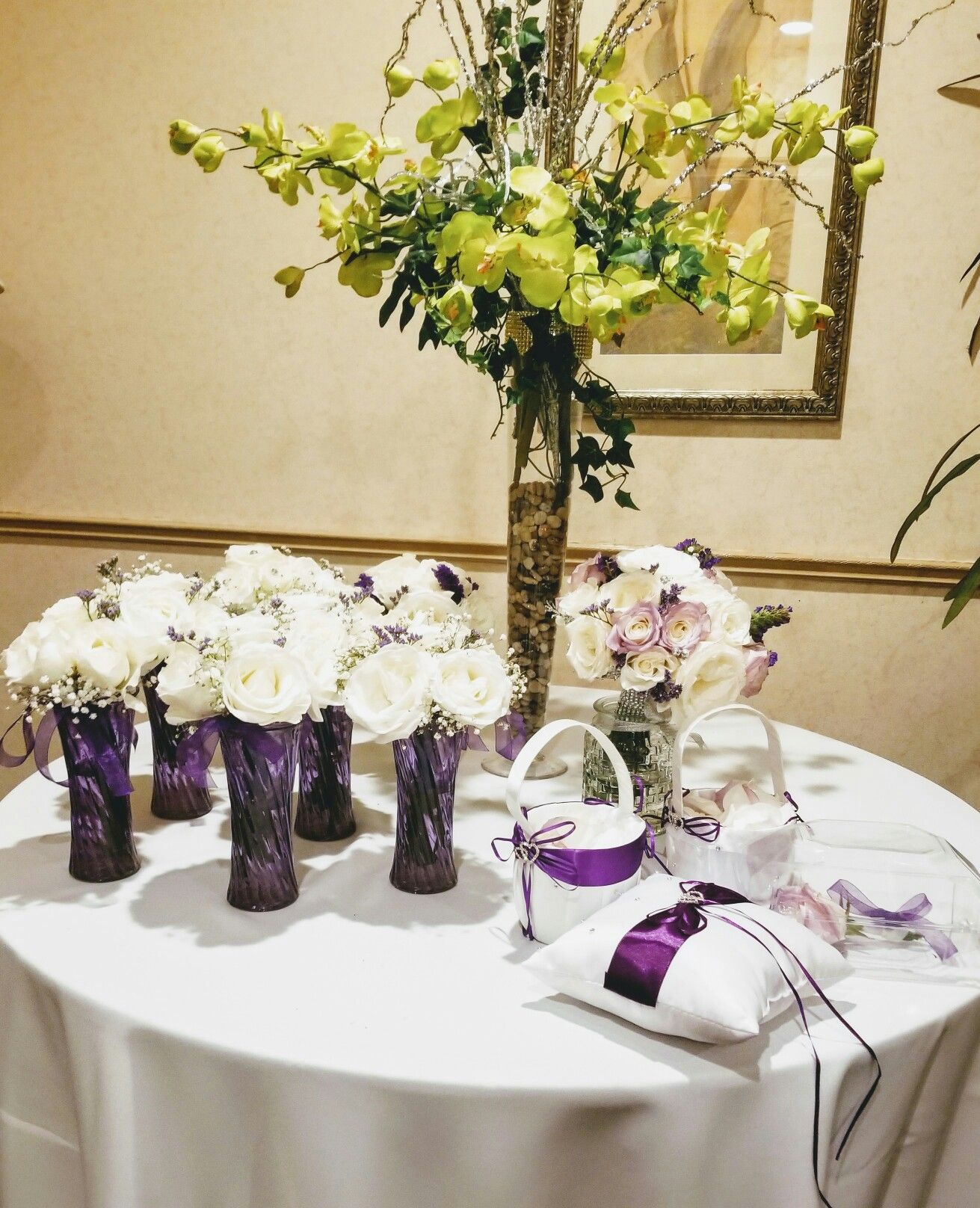 Fresh flowers bridal bouquet