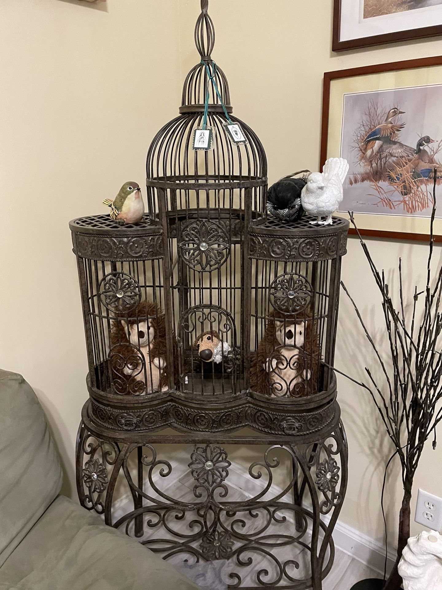 3 Sturdy Bird Cages With Toys 1 Play Lemonade/Candystore/vVetStand