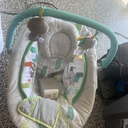 barely used baby chair vibrates and plays music