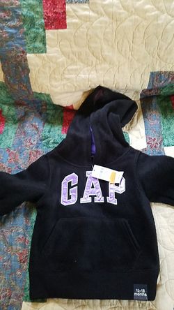 Girls gap sweater