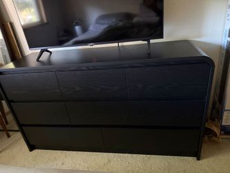 Black Dresser