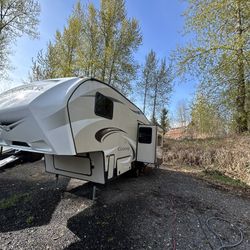 2018 Keystone Cougar 26RLS