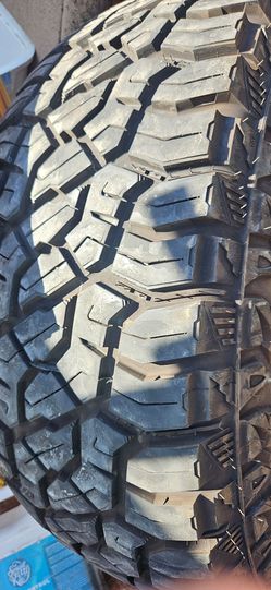 Tires 35 x 12.5 R 18 LT