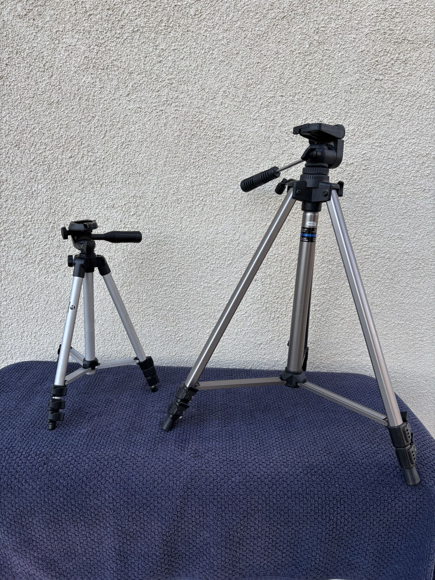 2 Tripods