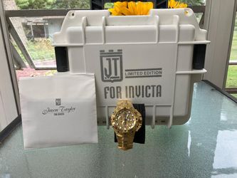 Mens Invicta Limited Edition Gold Watch 