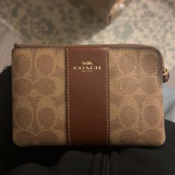 Coach Wristlet Wallet Brown