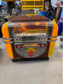 Polyconcept 1997 Vintage Jukebox CD Radio Model 541.430