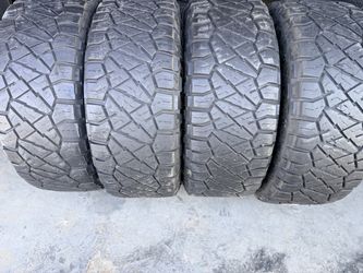 35x12.50R18 Full Set Nitto Tires