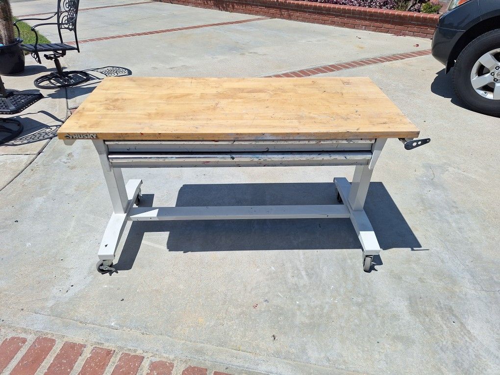 Adjustable Workbench