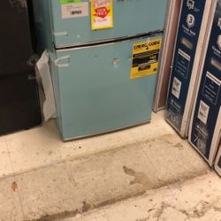 Galanz Mini Fridge