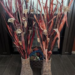 Set Of 2 Faux Grass/Plants 