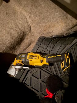 DeWalt 20V XR Brushless Oscillating Multi-Tool