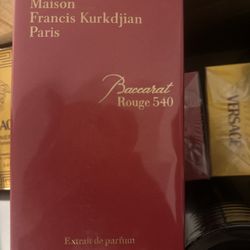 Baccarat rouge 540 cologne 