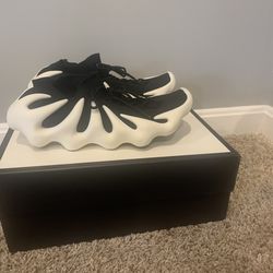 Adidas Yeezy Ortholite Sneakers — Comfort Insole — Size 11 US