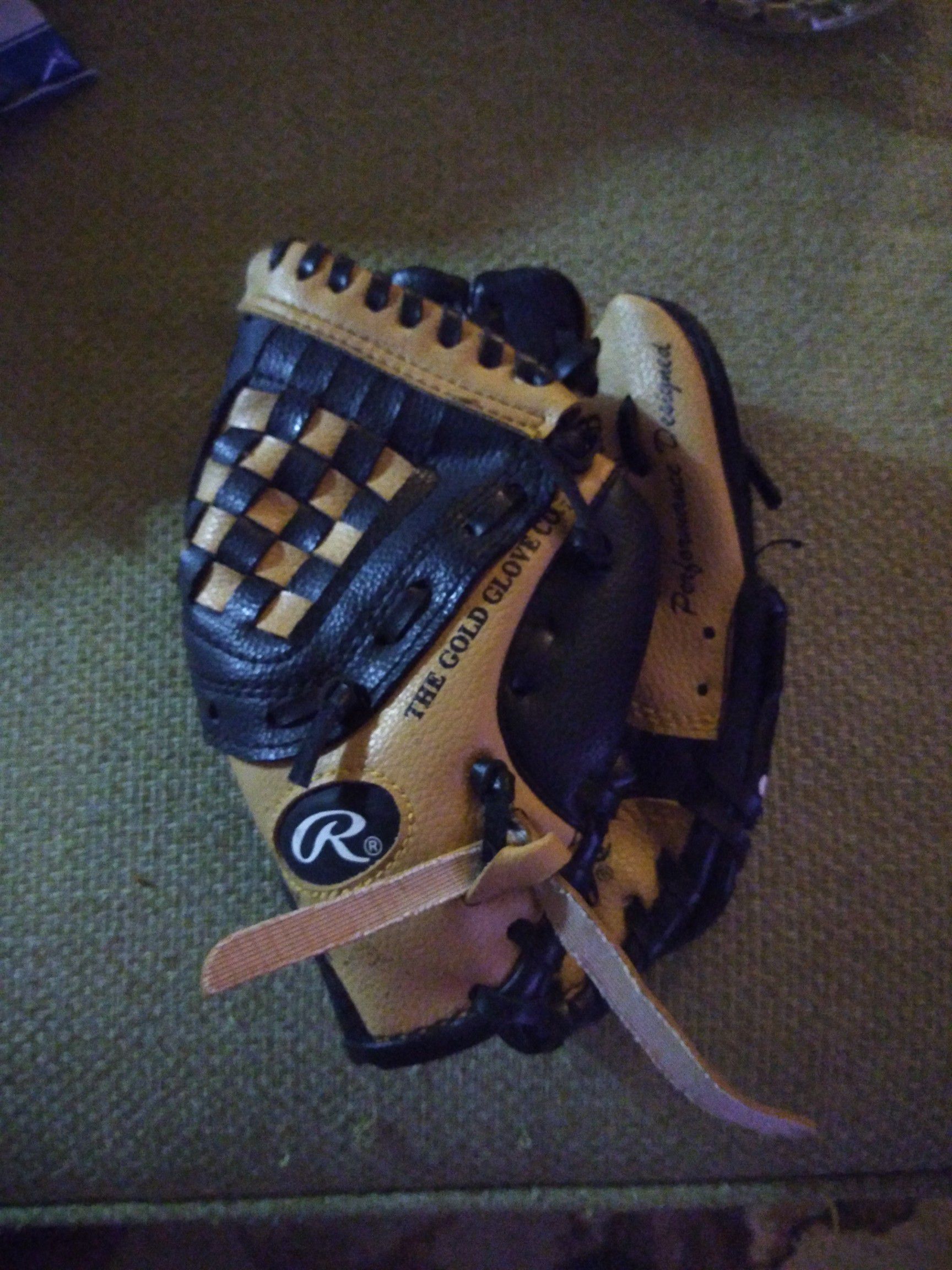 Rawlings 9 inch Youth Baseball Glove