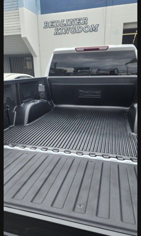 BEDLINERS IN STOCK FOR ALL TRUCKS, PLASTICOS PARA LA CAJA, TAPADERAS, TONNEAU COVERS, HARD TRIFOLD BED COVERS, TAPAS, BED LINERS, SIDE STEPS, RACKS 