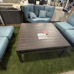 Sumbrella 4PC Patio Set $1499.99