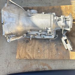 Chevrolet Transmission 94-99 4x4 Tahoe and other Parts