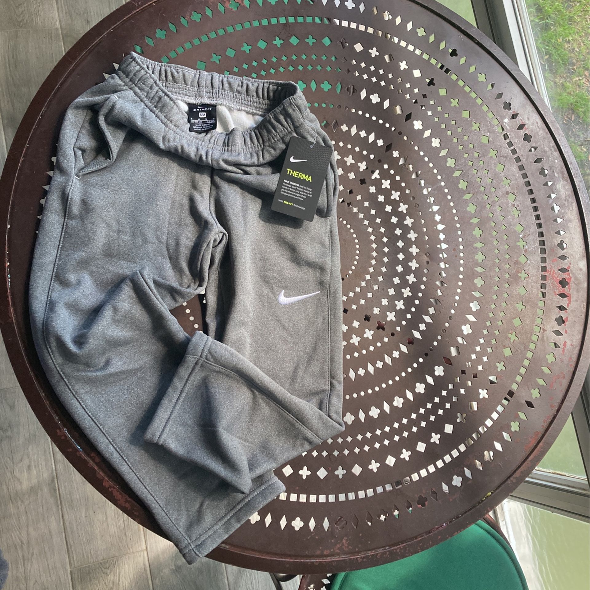 NWT Boys Nike Joggers / 5-6 Year Old / Gray / Retail $38 asking $10