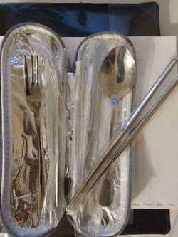 Traveling flatware